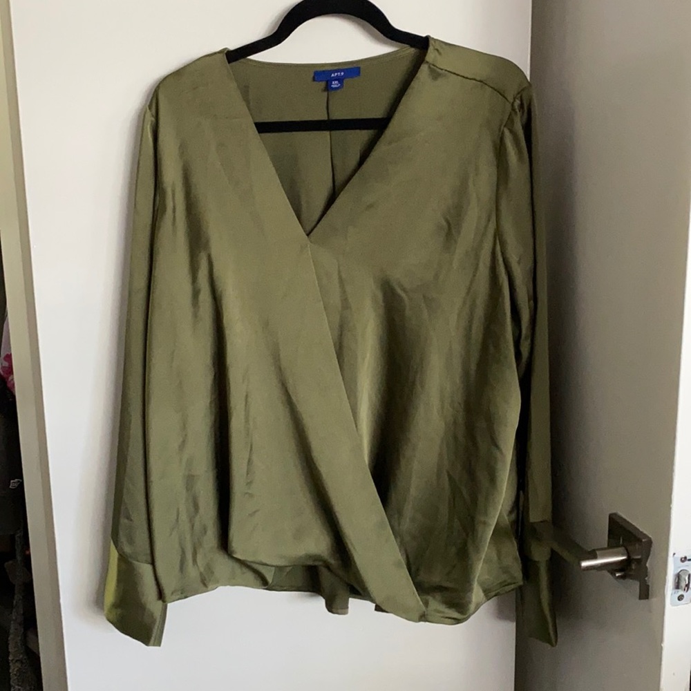 Apt 9 dress shirt